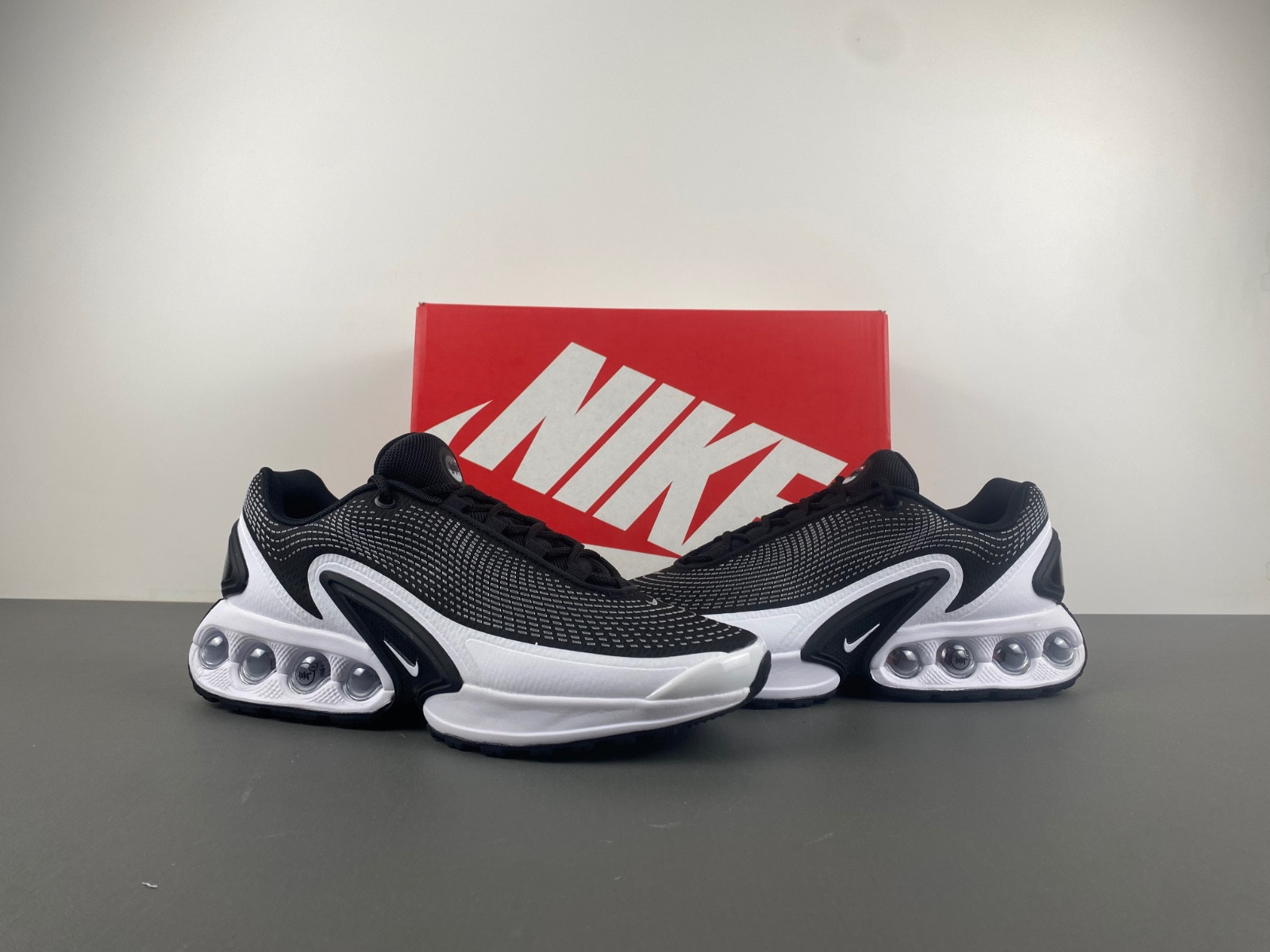 Nike Air Max Dn "Black/White" DV3337-003