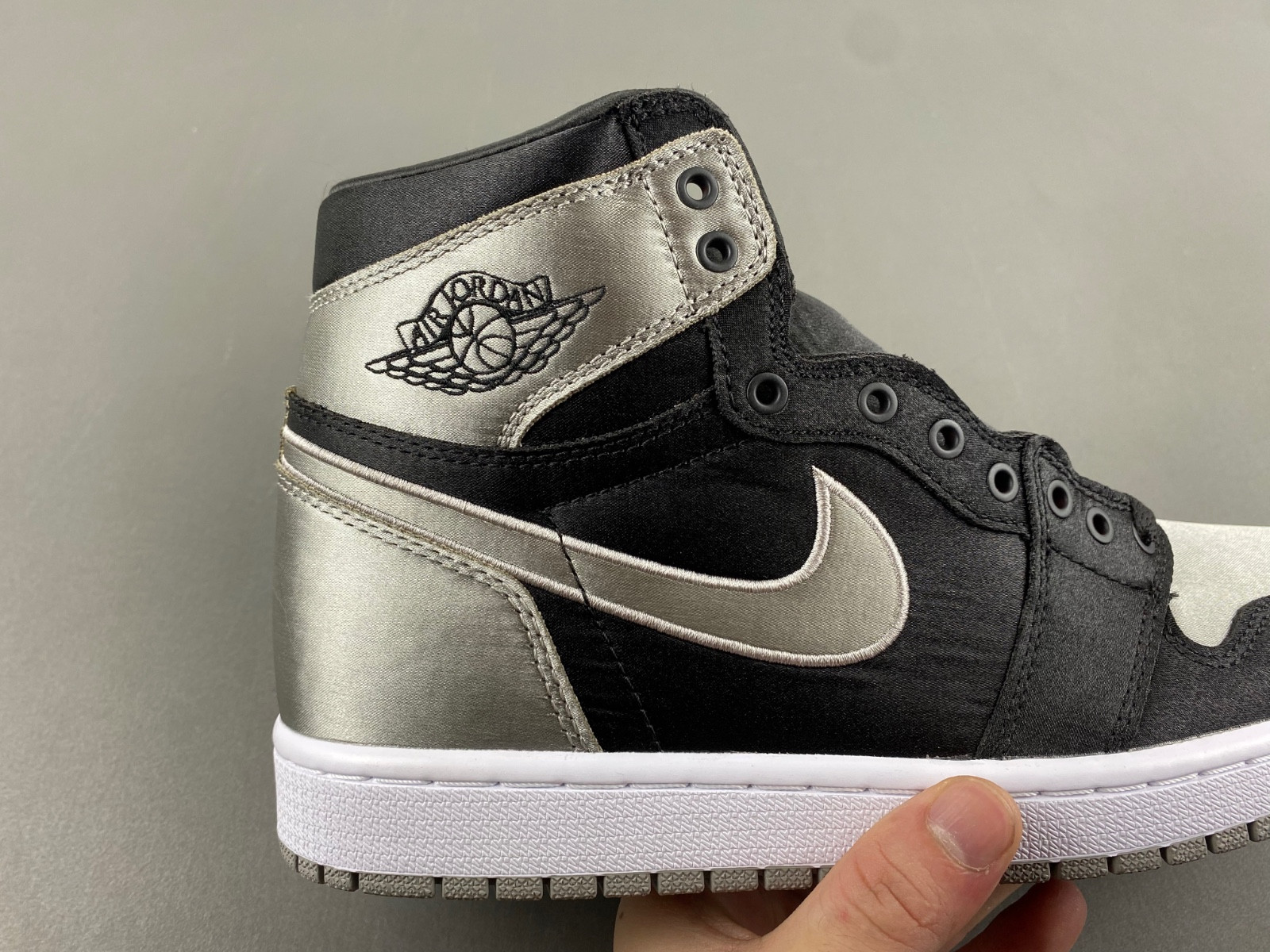 Air Jordan 1 High OG WMNS “Satin Shadow” FD4810-010