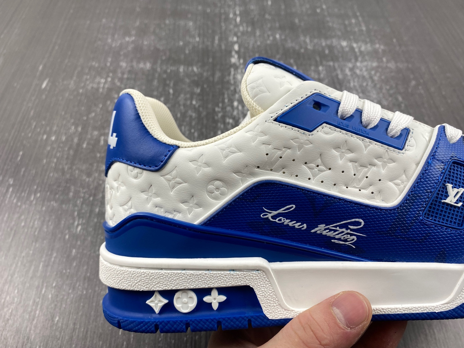 LVT SNEAKERS