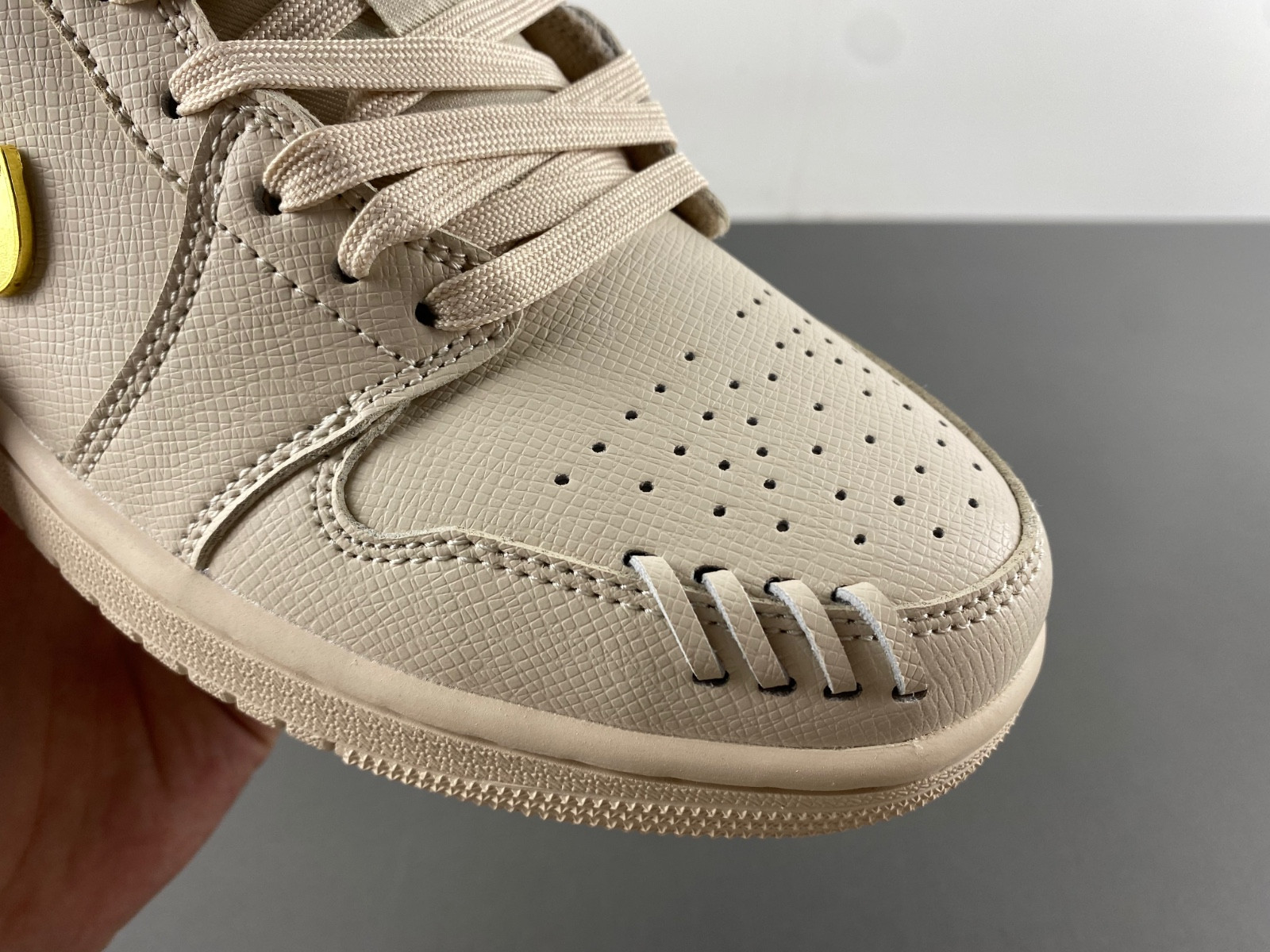 AIR JORDAN 1 LOW METHOD OF MAKE “LEGEND LIGHT BROWN” FN5032-200