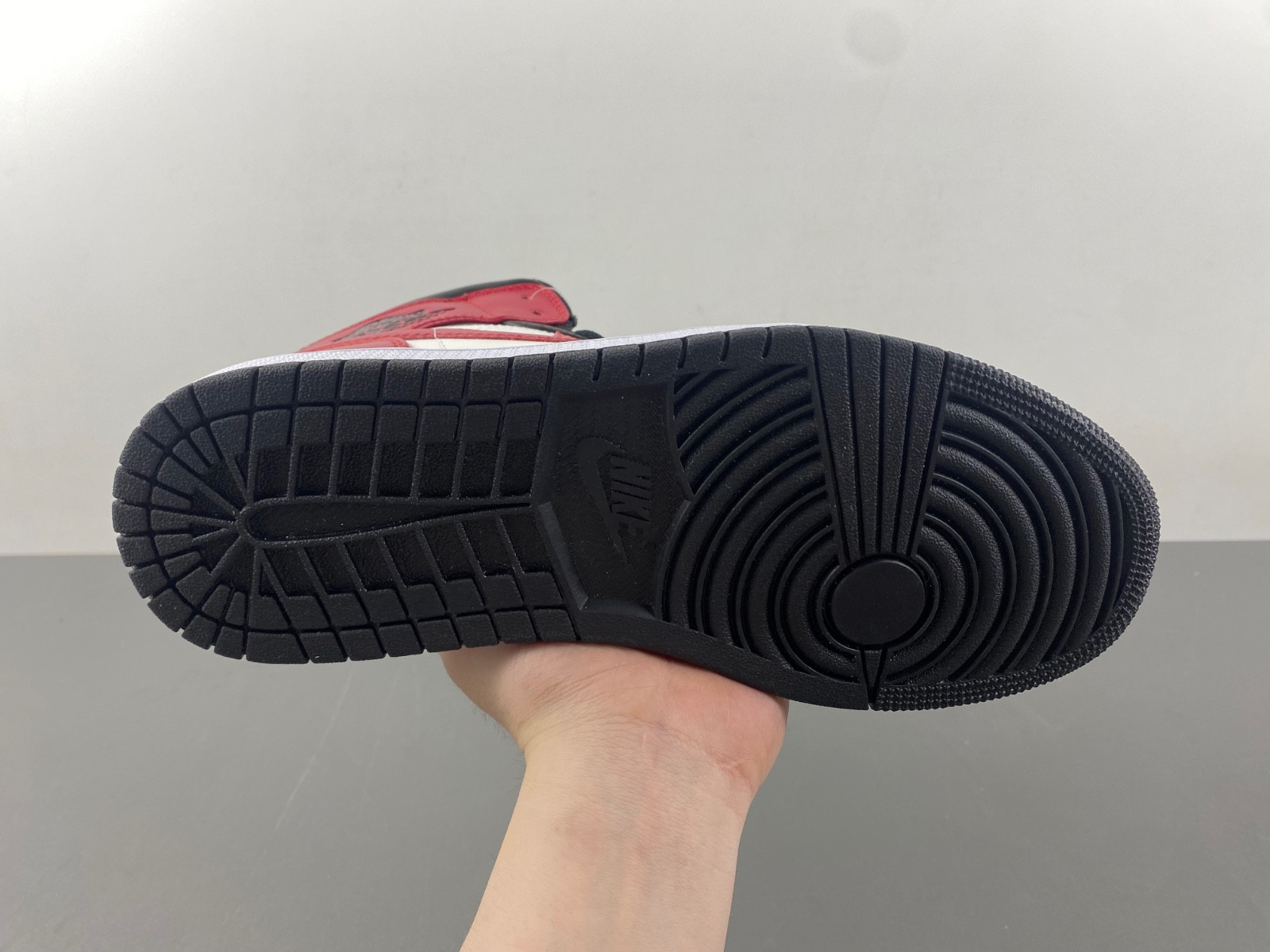 Air Jordan 1 Mid Women