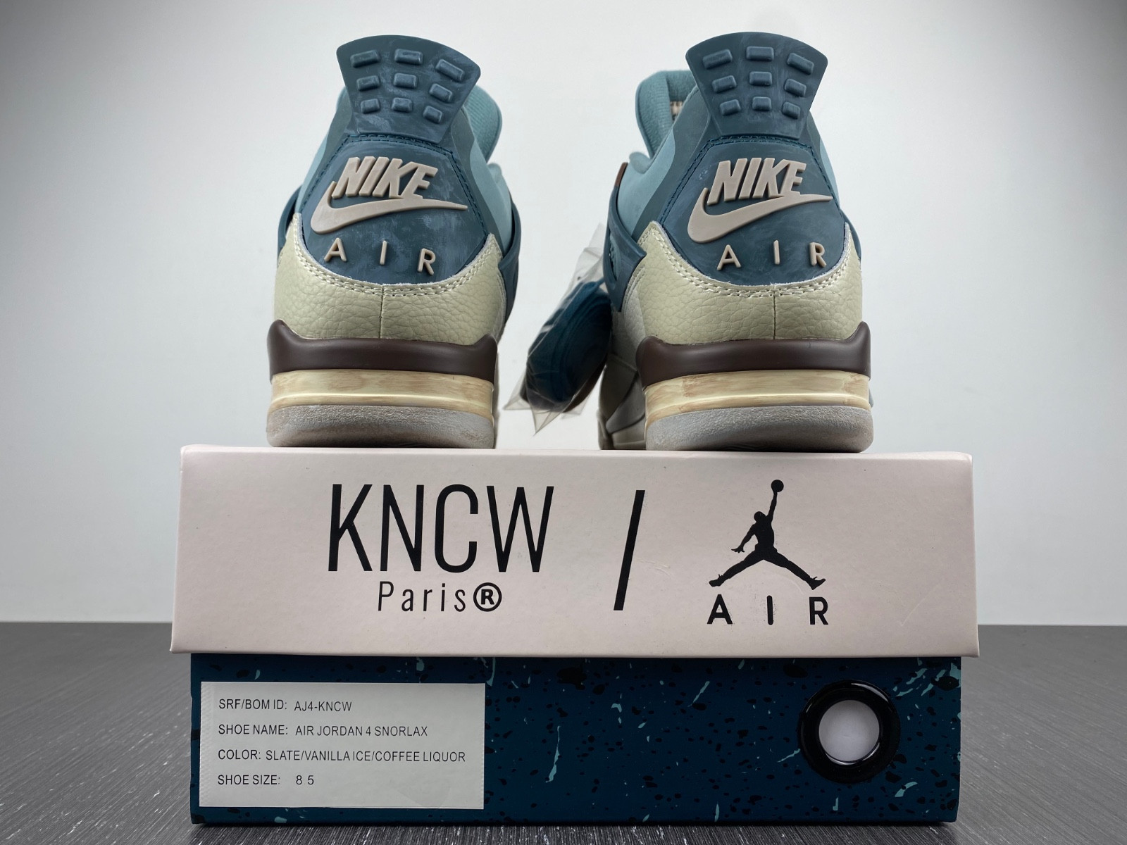 Air Jordan 4 Retro