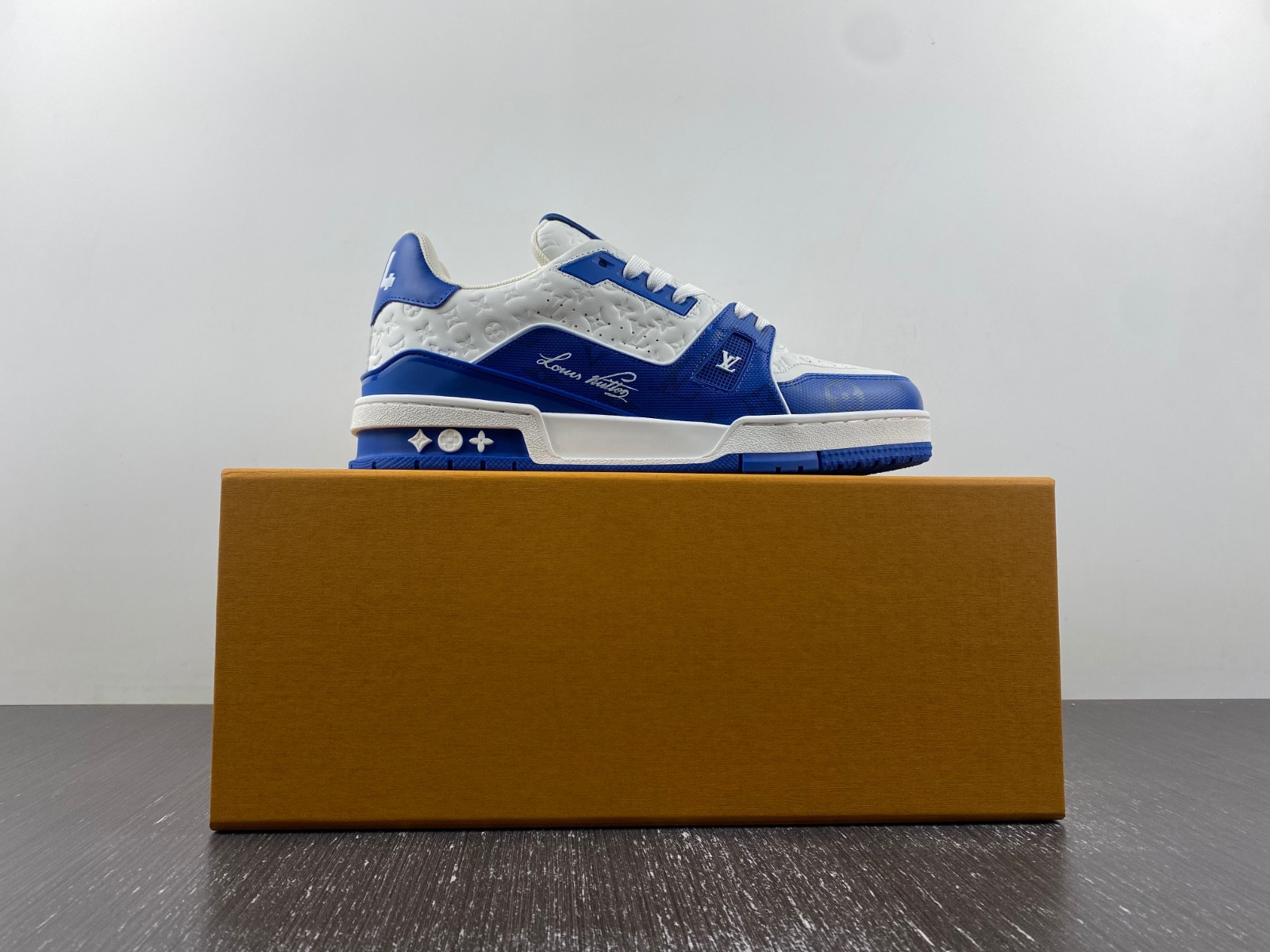 LVT SNEAKERS
