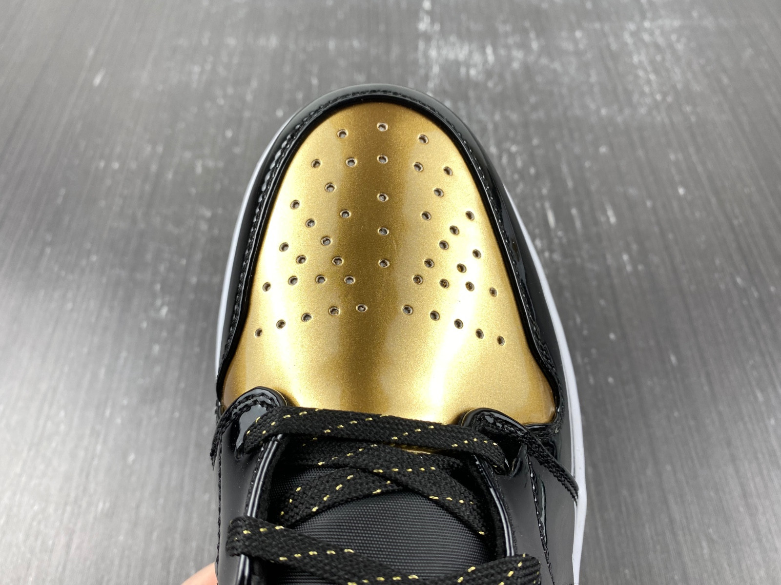 AIR JORDAN 1 LOW SE GS 