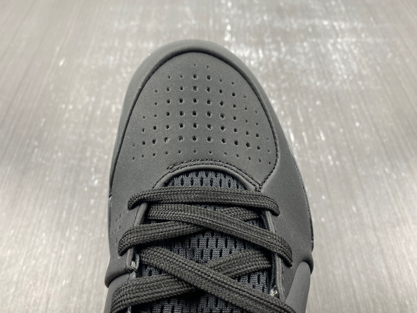 NIKE KOBE 4 PROTRO “BLACK GOLD” FQ3544-001