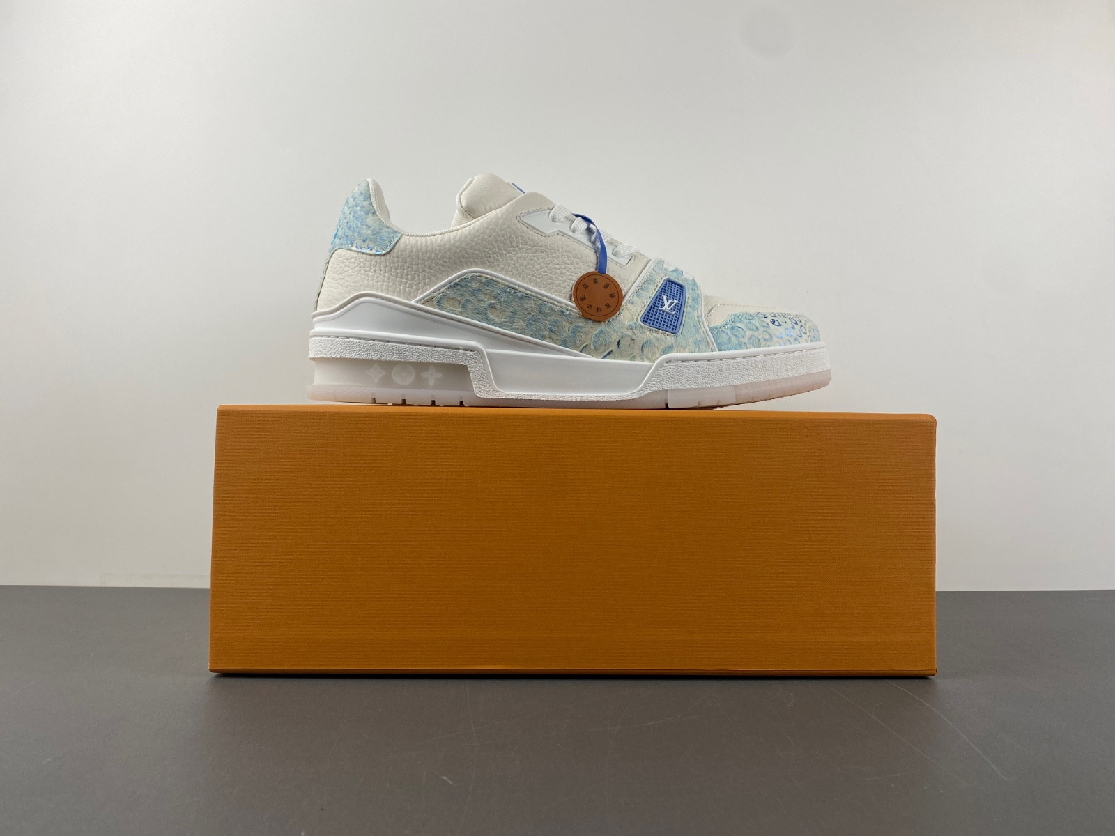 LVT SNEAKERS