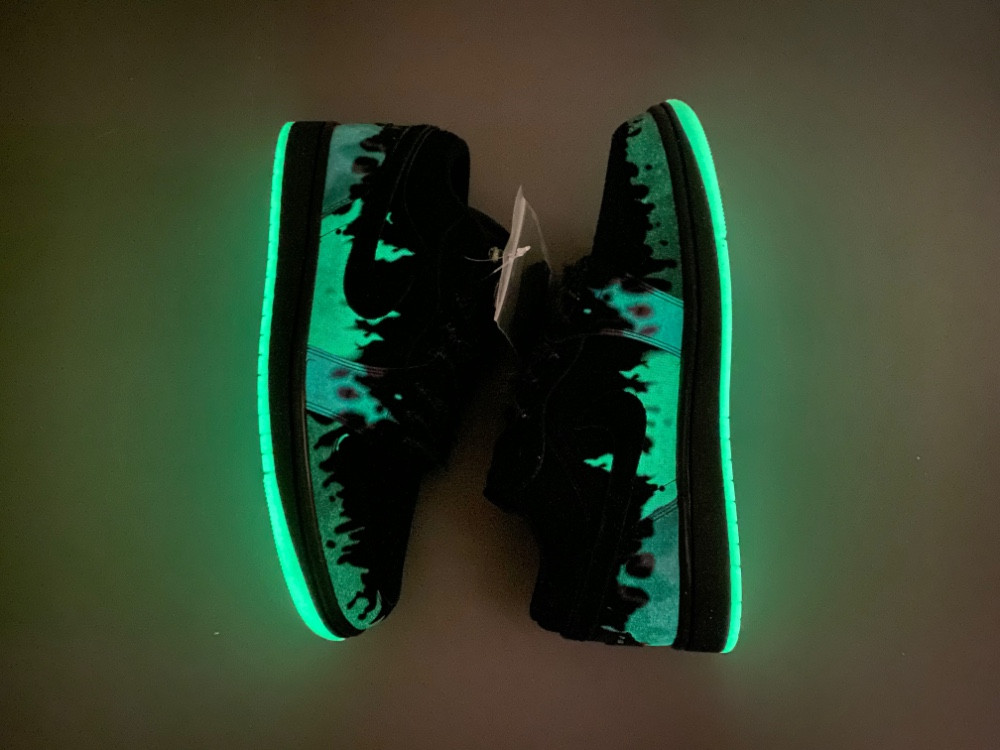 Air Jordan 1 Low Fortune Fly Halloween HQ3442-001