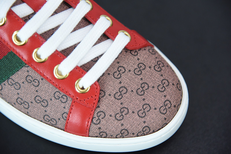 G*u*i sneaker