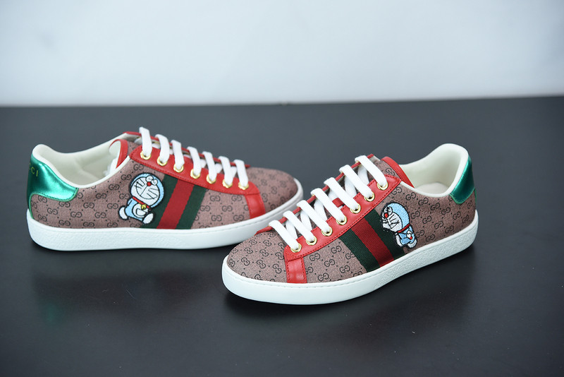 G*u*i sneaker