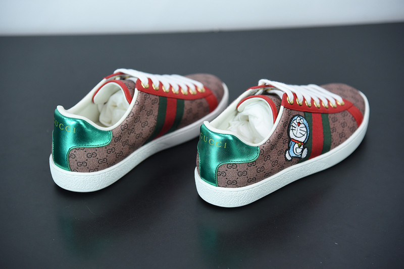 G*u*i sneaker