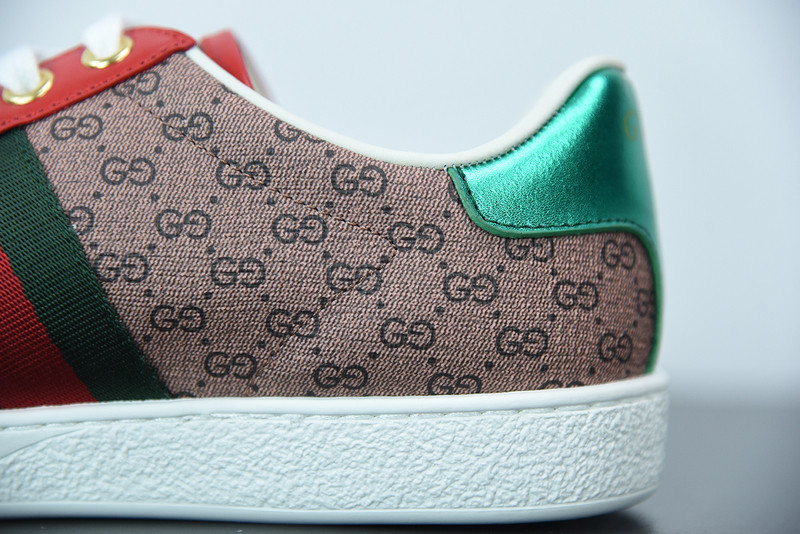 G*u*i sneaker