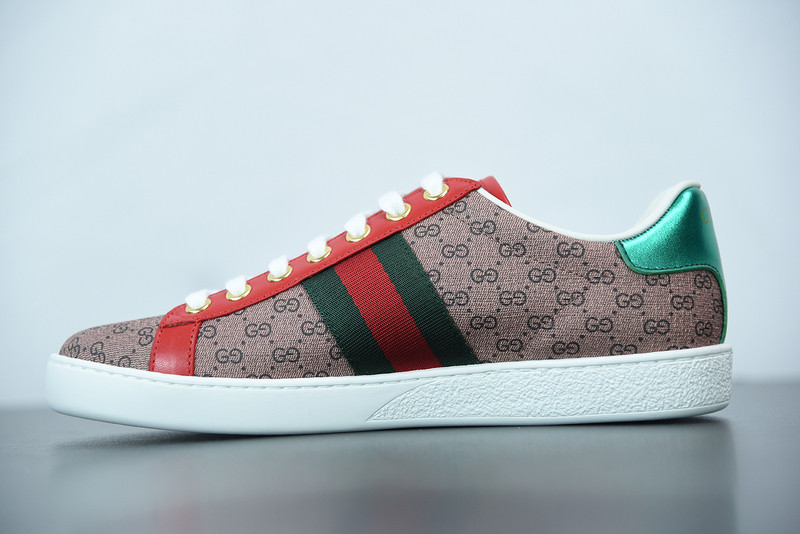 G*u*i sneaker