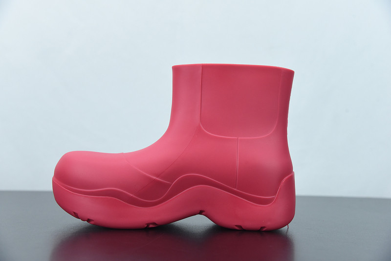 b0tte*a Ven*ta sneaker