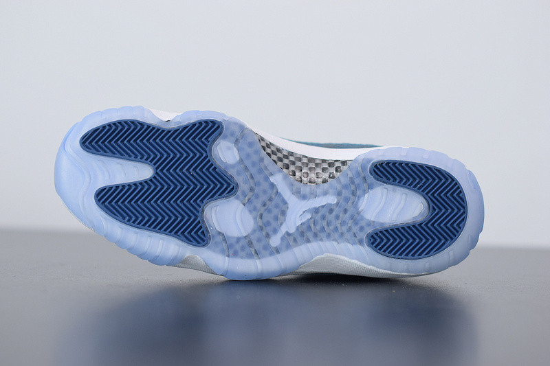 AIR JORDAN 11 RETRO LOW 