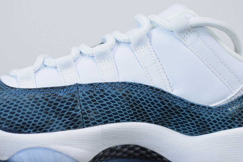 AIR JORDAN 11 RETRO LOW 