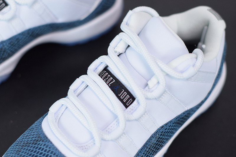 AIR JORDAN 11 RETRO LOW 