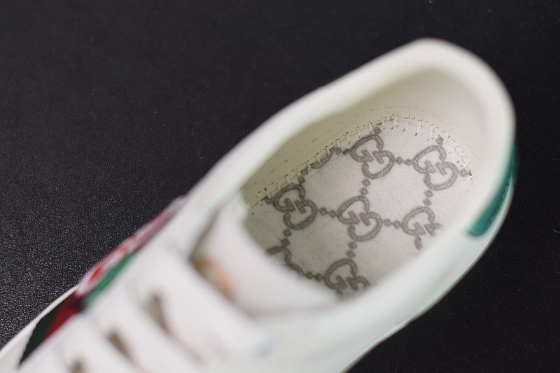 G*u*i ace embroidered low-top sneaker