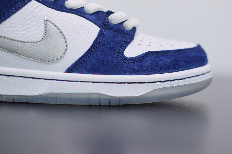 NIKE SB DUNK SB LOW ISHOD WAIR "BMW" 839685-416