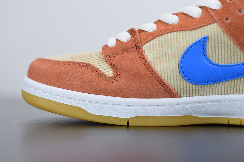 NIKE SB DUNK LOW PRO