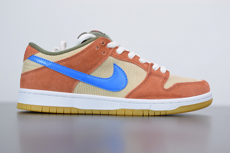 NIKE SB DUNK LOW PRO