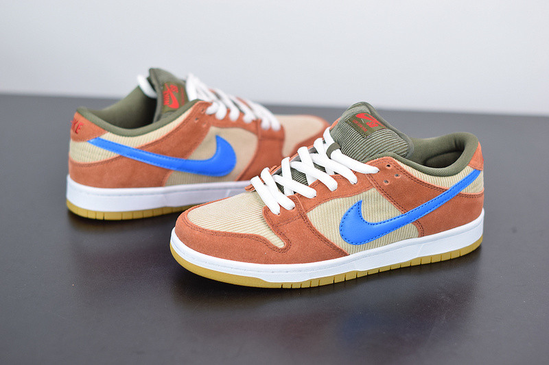 NIKE SB DUNK LOW PRO