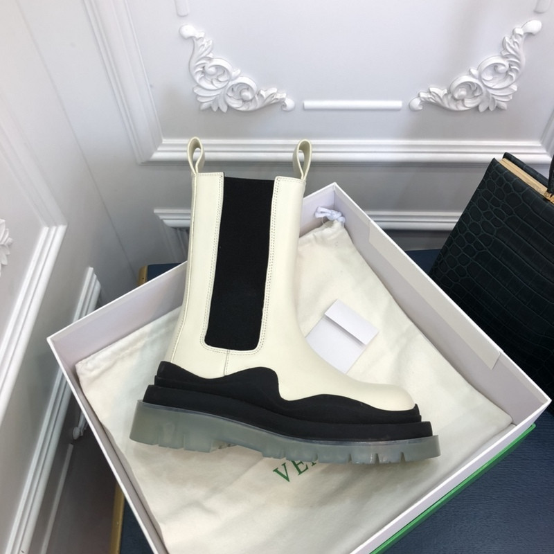 b0tte*a Ven*ta sneaker