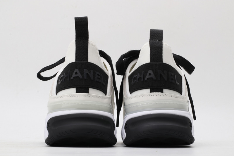 Ch**el sneaker