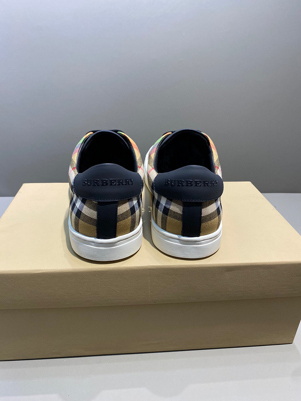 Bv*b*rry sneaker