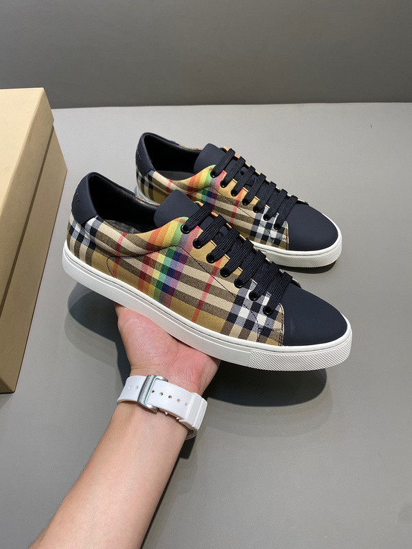 Bv*b*rry sneaker