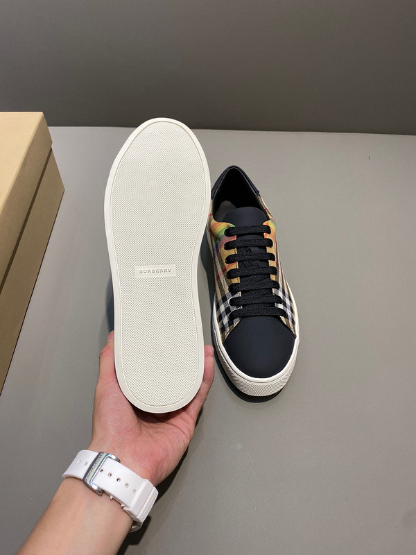 Bv*b*rry sneaker
