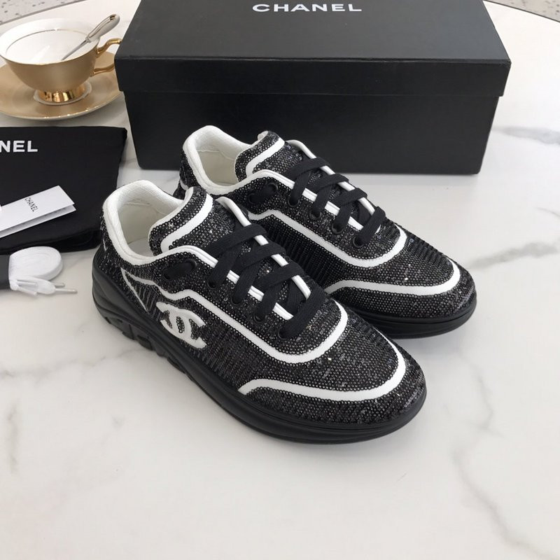 Ch**el sneaker