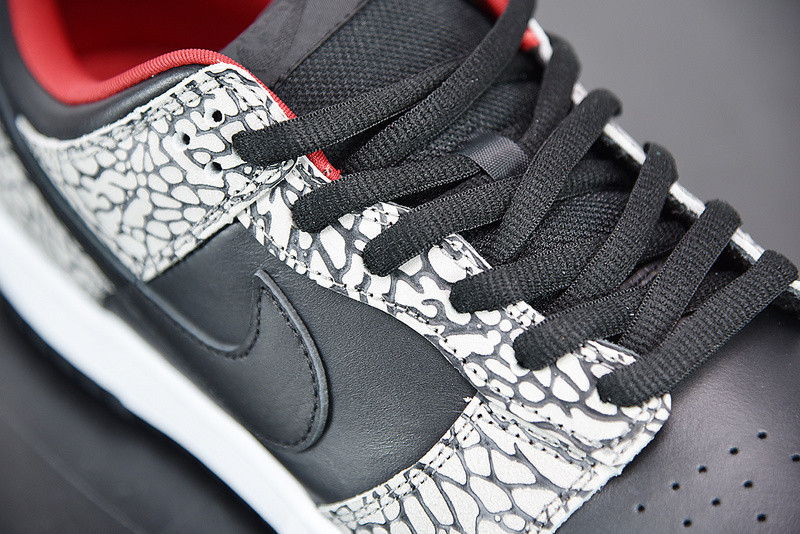Svp*me x nike sb dunk low pro sb 