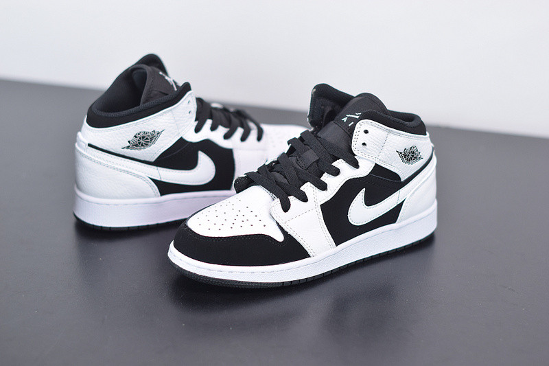 AIR JORDAN 1 MID WHITE BLACK 554725-113