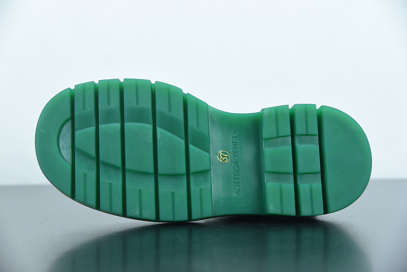 b0tte*a Ven*ta sneaker