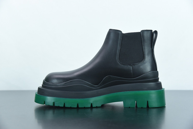 b0tte*a Ven*ta sneaker