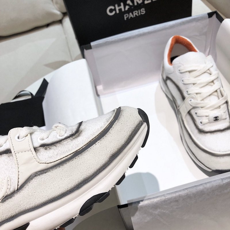 Ch**el sneaker