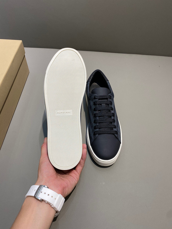 Bv*b*rry sneaker
