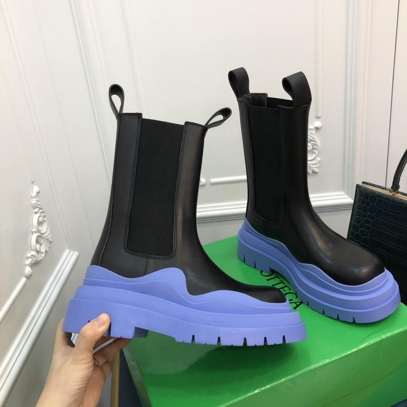 b0tte*a Ven*ta sneaker