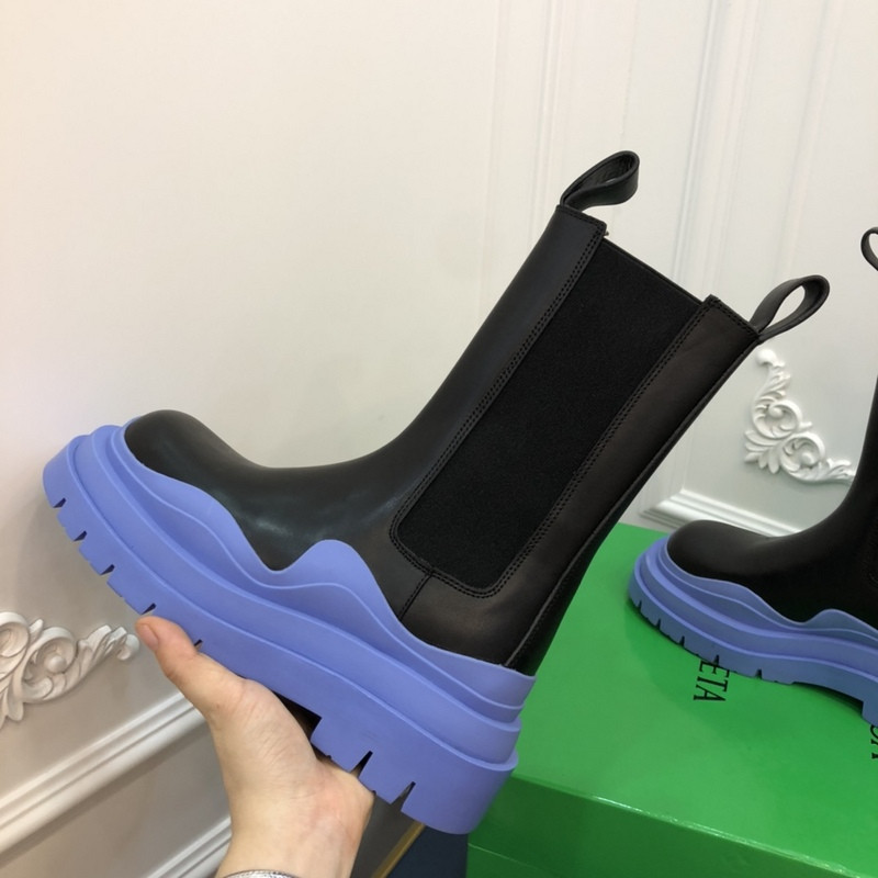 b0tte*a Ven*ta sneaker