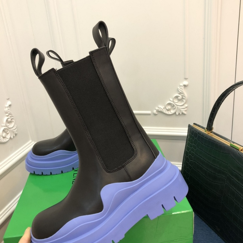 b0tte*a Ven*ta sneaker