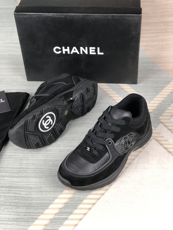 Ch**el sneaker