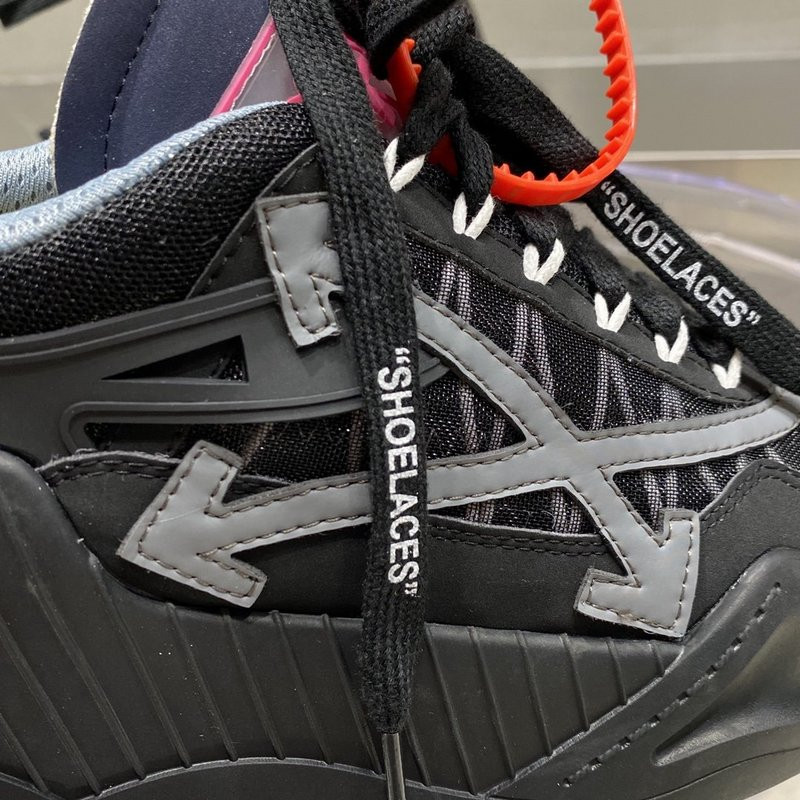 OF C/O ODSY-1000 SNEAKER