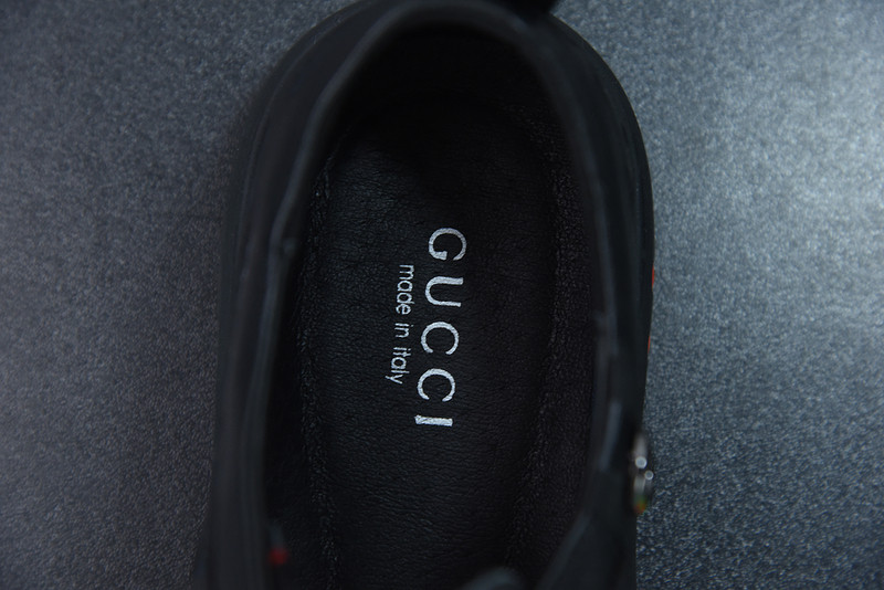 G*u*i sneaker