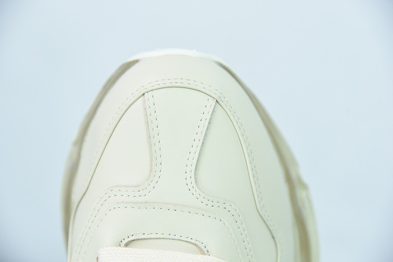 G*u*i rhyton sneaker