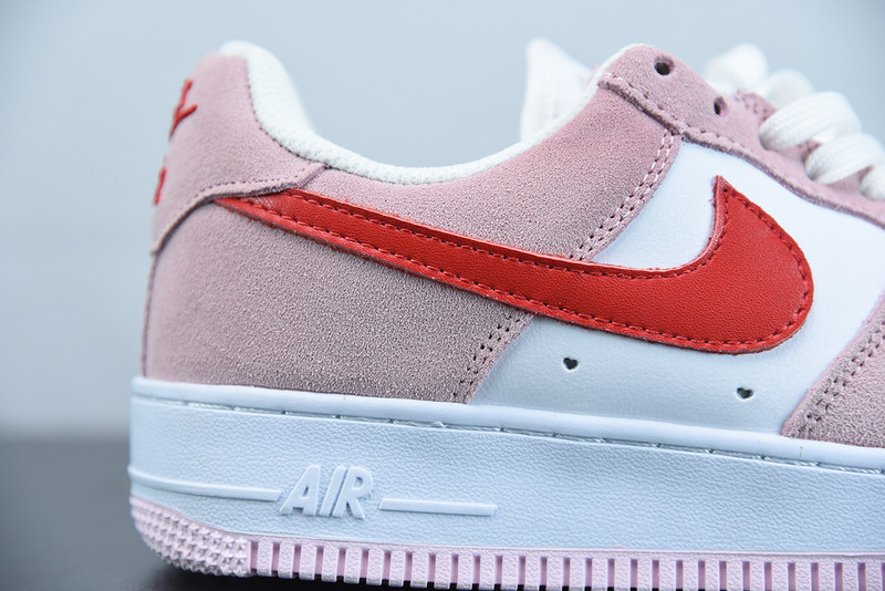 NIKE AIR FORCE 1 07 QS VALENTINES‘D LOVE LETTER DD3384-600