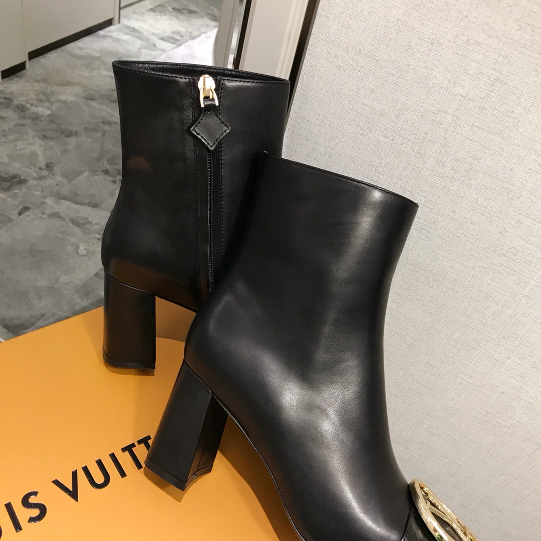 LVT BOOTS
