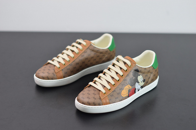 G*u*i ace embroidered low-top sneaker