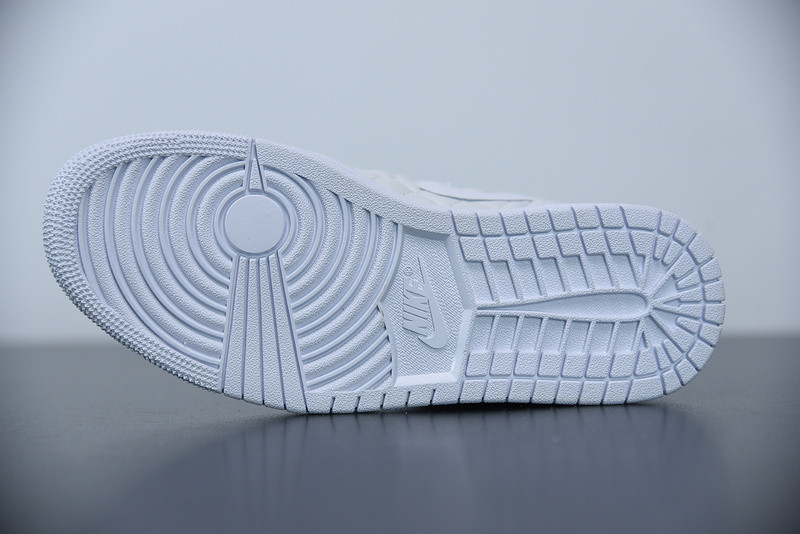AIR JORDAN 1 MID SE