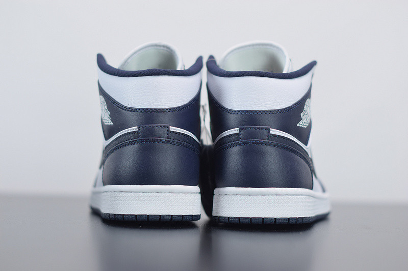 AIR JORDAN 1 MID WHITE METALLIC GOLD OBSIDIAN 554724-174