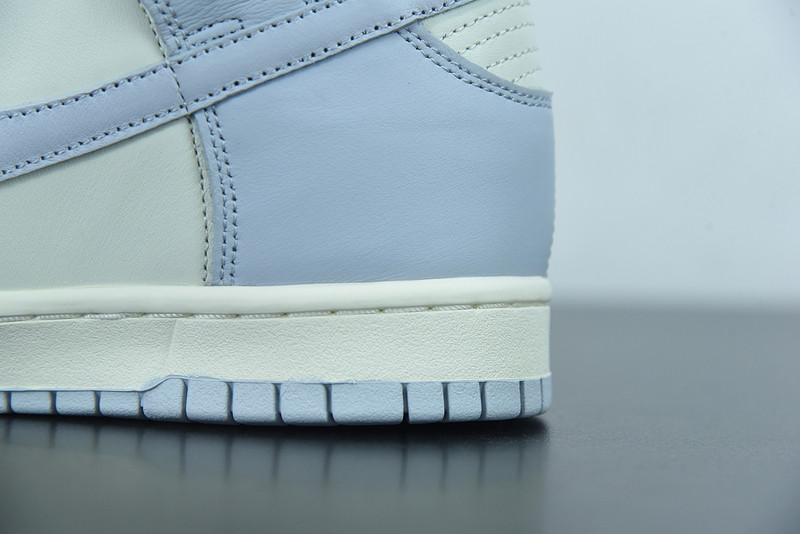 WMNS DUNK HIGH 